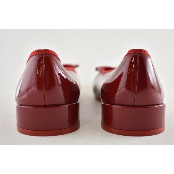 Christian Louboutin Sweetie Jane Flat Loubi Red Patent Vog Ballet Ballerina 39 - Picture 13 of 14